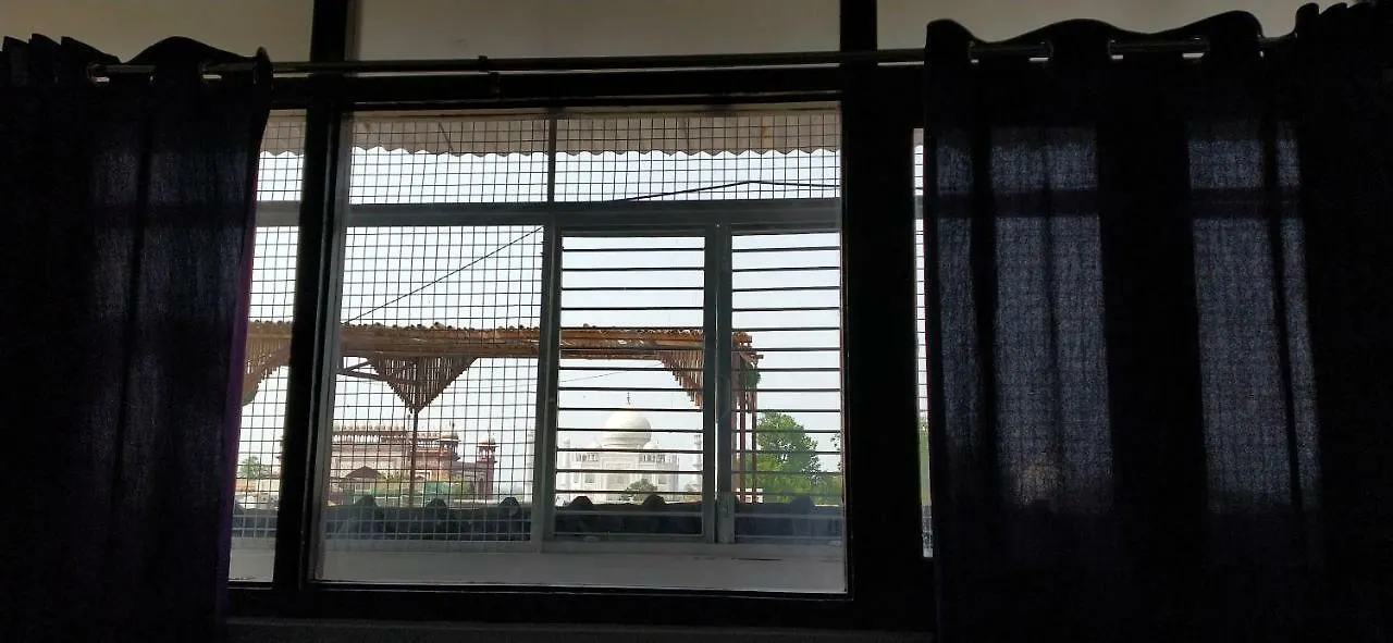 Joey'S Hostel Agra Agra